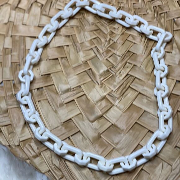 Long large plastic chain necklace minimalist mod - Picture 1 of 4
